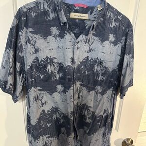 Tommy Bahama Navy and Light Gray Palm-Print Short Sleeve Button-Down Shirt